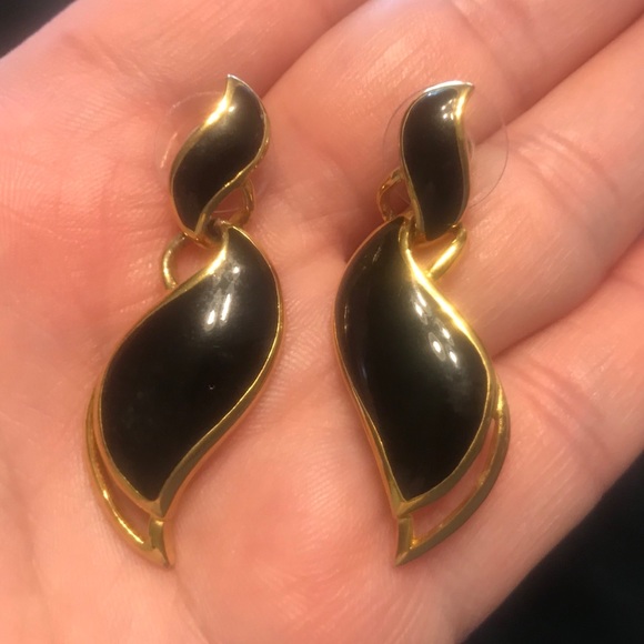 Napier Jewelry - Vintage Napier Black and Gold Dangling Earrings